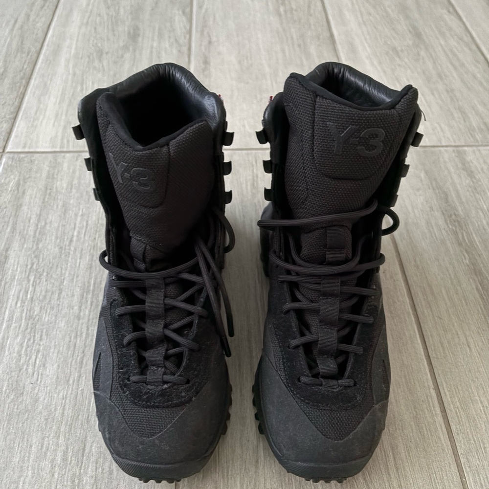 Y-3 Black Tactical Boots with Rugged Design